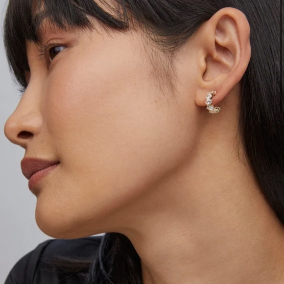 Kendra Scott | Caitlin Crystal Hugs - Picture 3 of 3